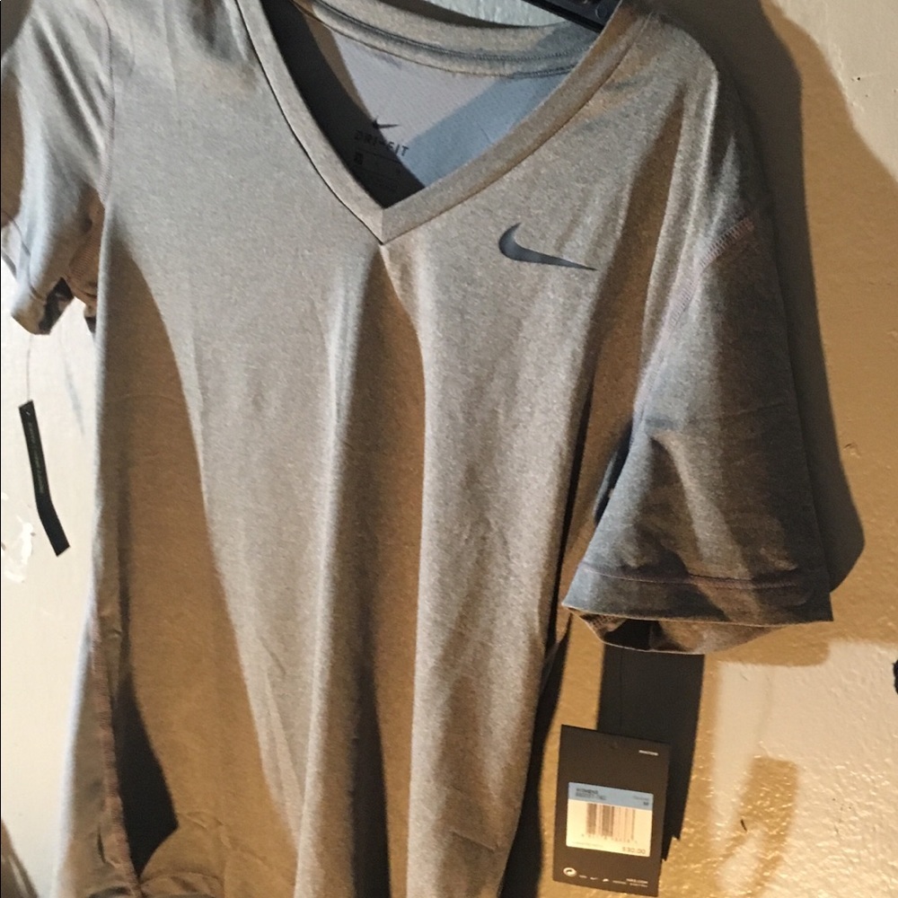 Shirt - Picture 3 of 8